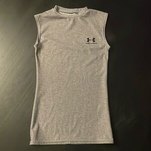 Under armour sleeveless shirt size YM